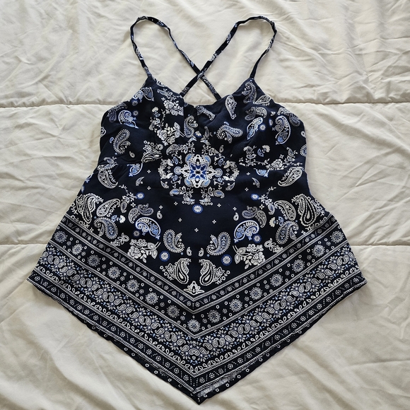 No Boundaries Black and White Paisley Camisole - Picture 1 of 3
